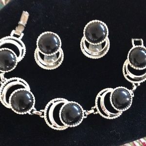 Sarah Coventry Vintage Bracelet Clip Earrings